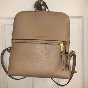 Michael Kors Rhea Zip Medium Slim Backpack Camel/Gold